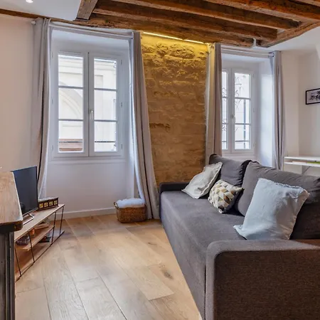 Center Greneta Apartment